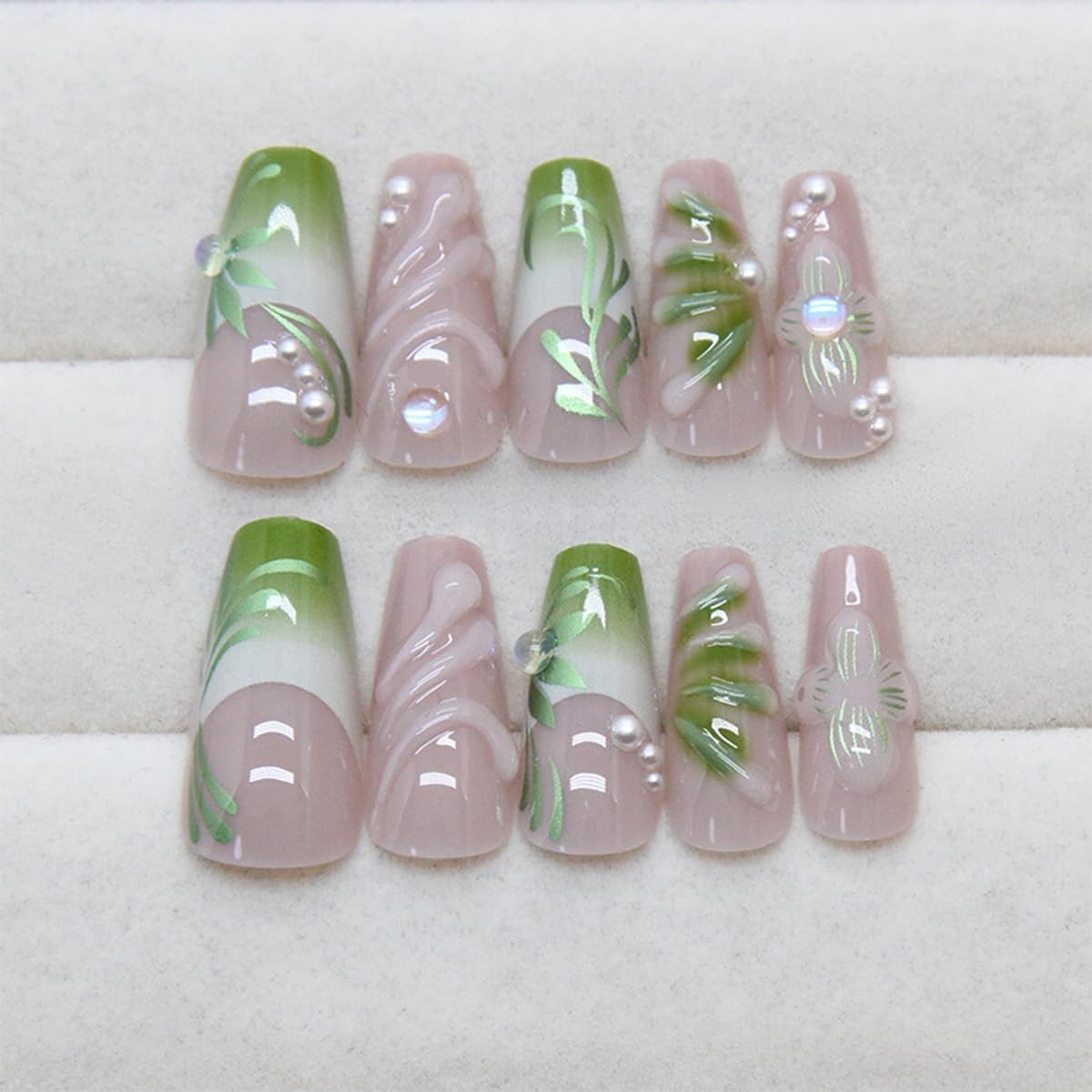 24Pcs 4th of July Press on Nails Medium Almond Full Cover Acrylic Glue On