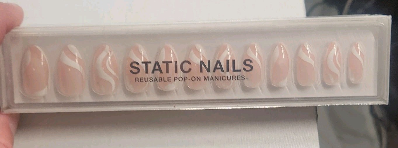 Static Nails Reusable Pre-Designed Press-On Nails Almond Shiny Beige White Swirl