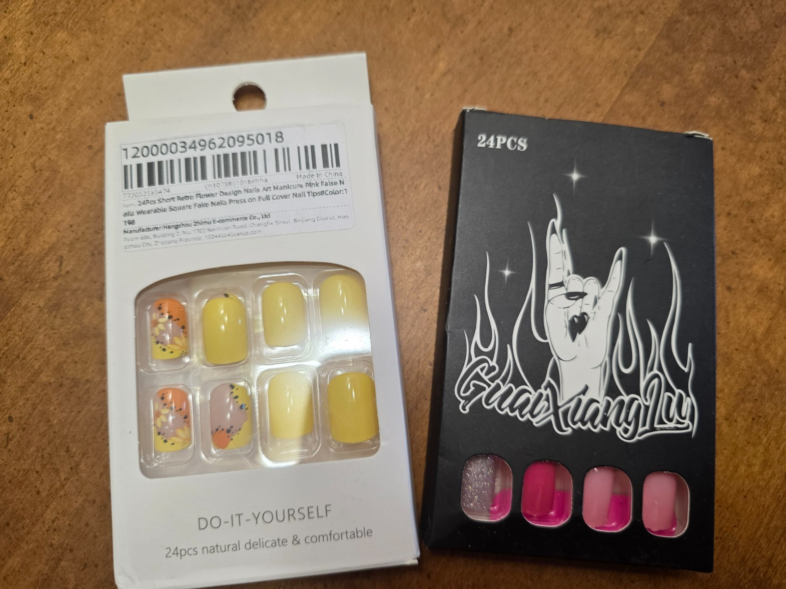 15 styles of Fake Nails that include Press-on stickers, Hello Kitty Nail Sticker