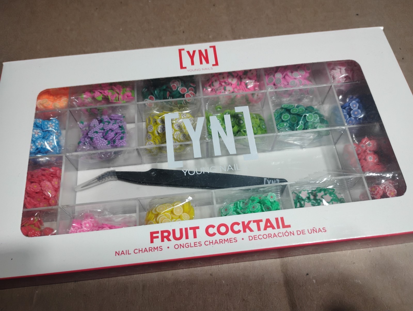 YN YOUNG NAILS Fruit Cocktail 4000 pc Nail Charm Kit w/Tweezer