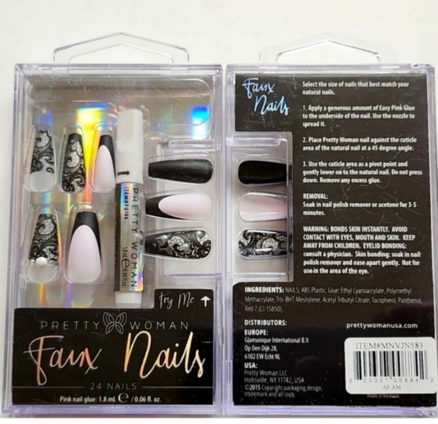 NWT PRETTY🦋WOMAN FAUX NAILS + GLUE!