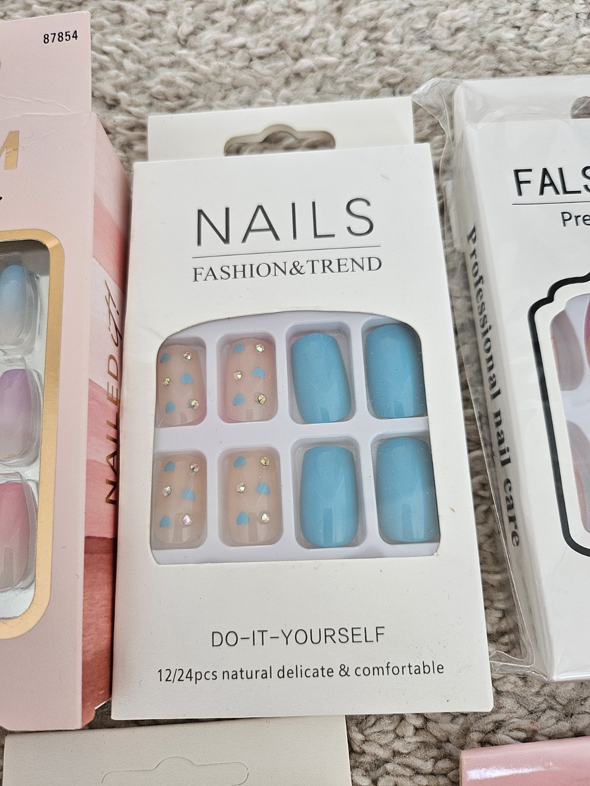 Lot Of 22 False Nail Sets (21 hands, 1 toes)