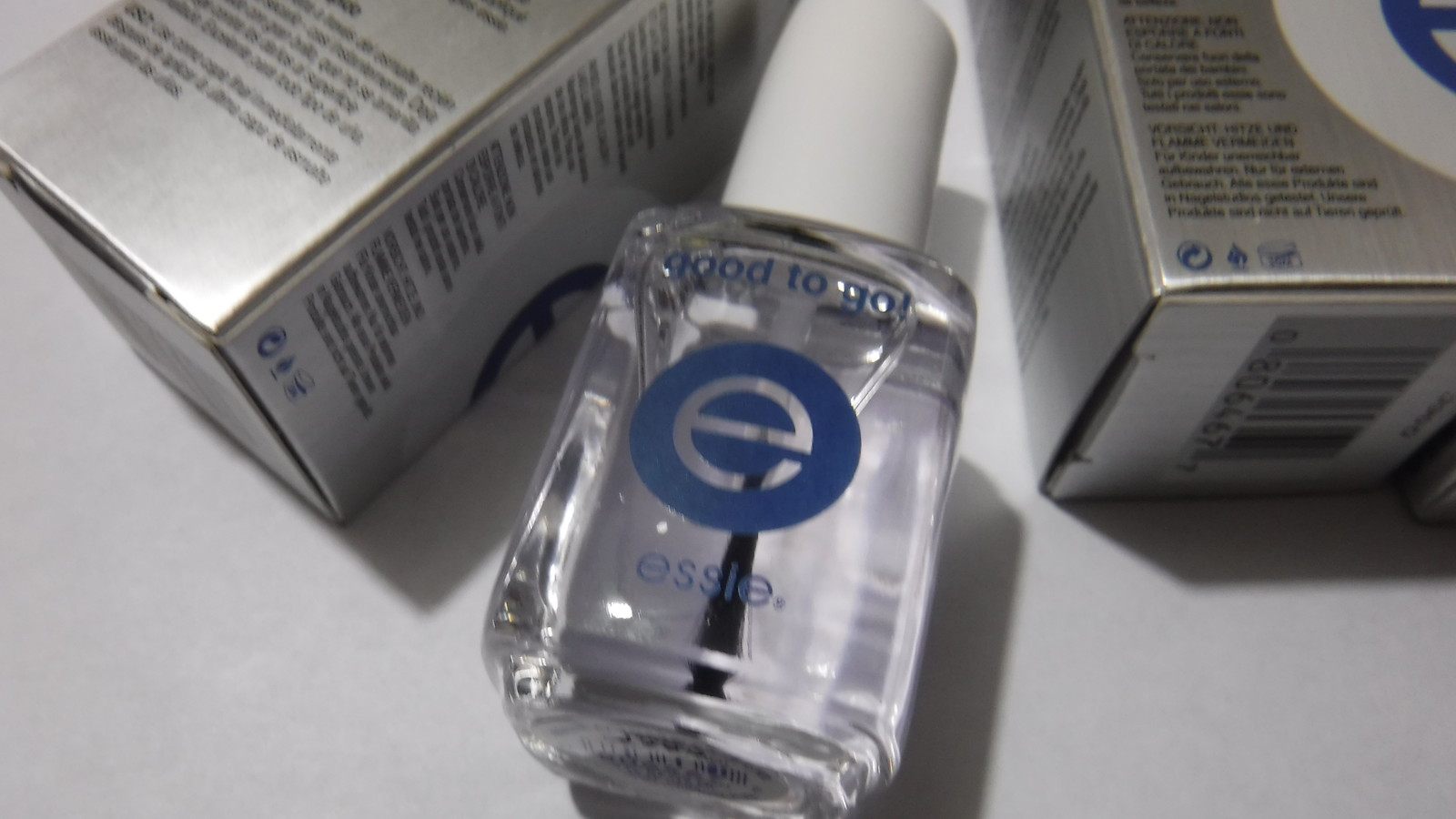 ESSIE Nail Treatment GOOD TO GO – Fastest Drying Top Coat .5oz/14ml