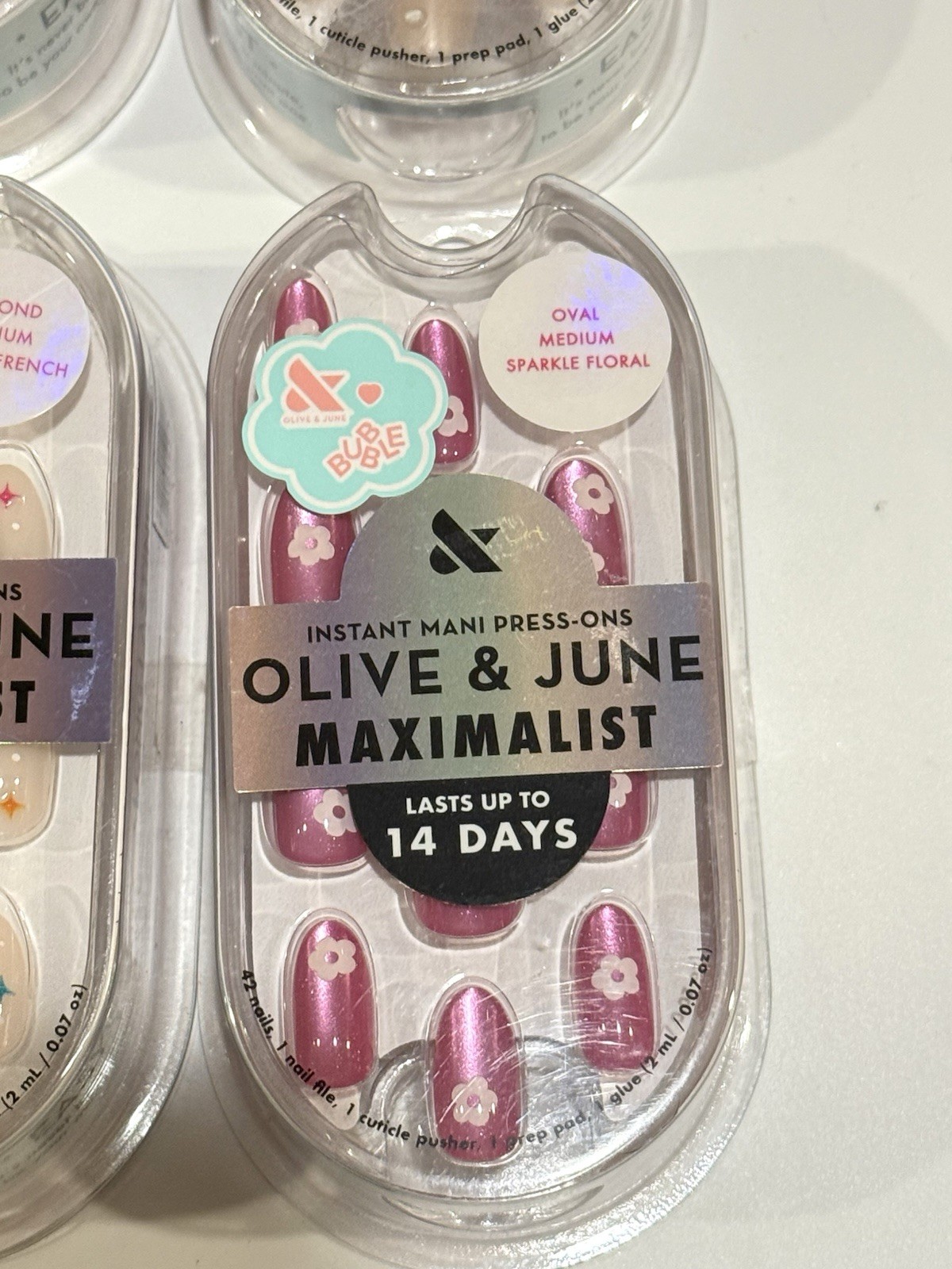 Olive And June Maximalist Instant Mani Press-On Nails Almond Oval Medium X4