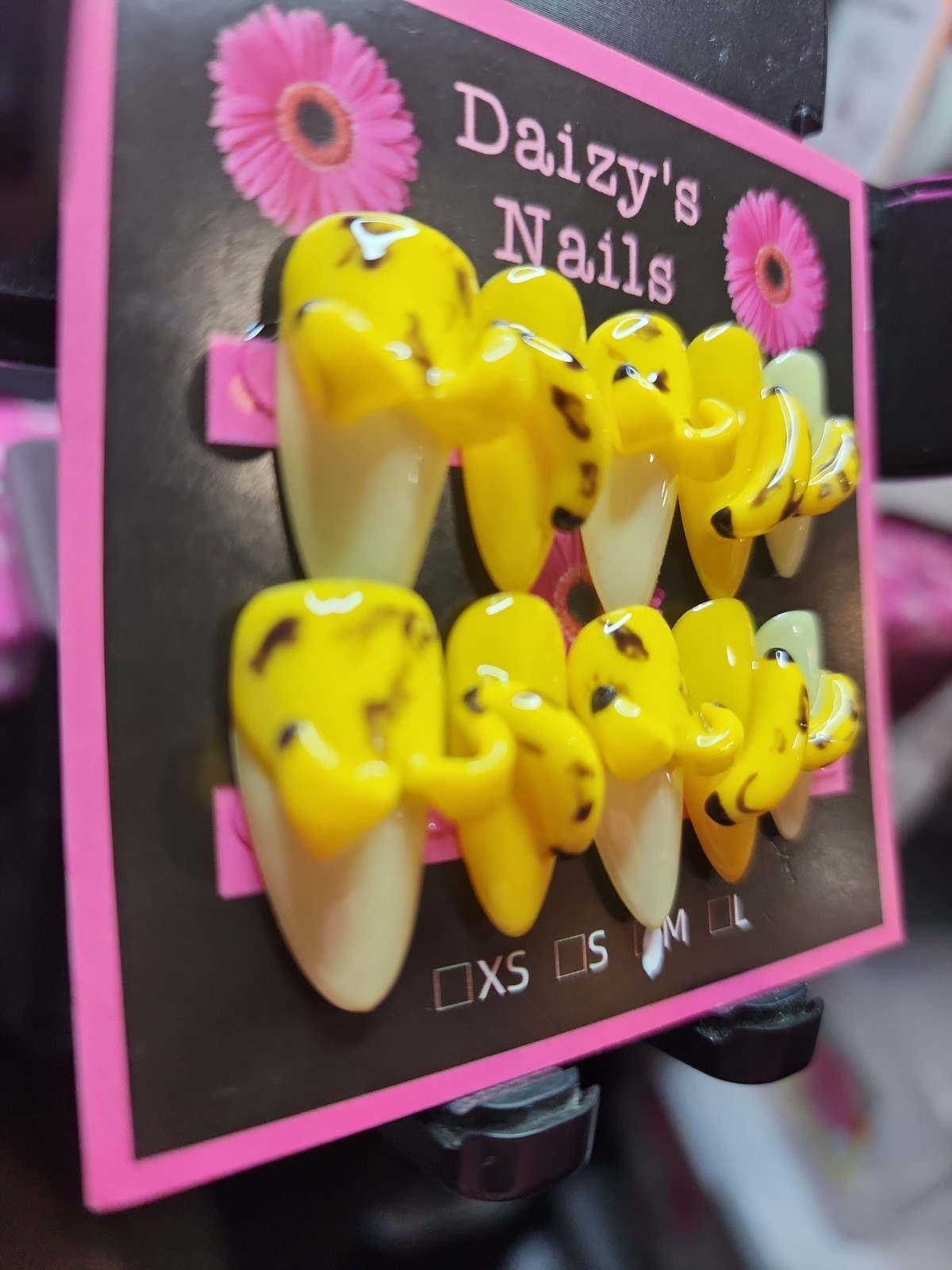 Medium Size Press-on Nail 10Pc Set Handmade Almond Yellow 3D Banana 2.5Cm Length