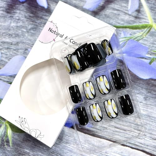 Black Press on Nails Short Square False Nails Gold Foil Design Short Nails