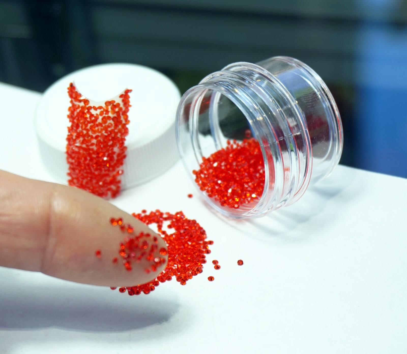 RED PREMIUM CRYSTALS FOR NAILS 1000 Pixie Crystals Nail Art Small Gift For Women