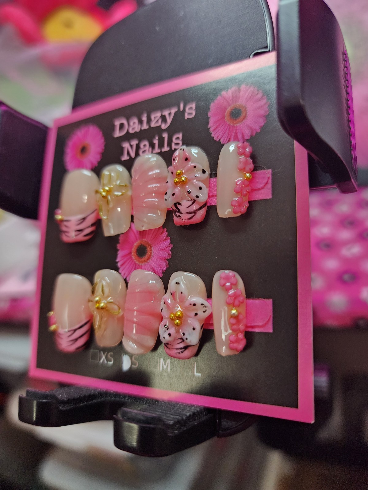 Small Size Pink Strip 3D Flower Press-on Nail Set Handmade Squoval 2.0 Cm Length