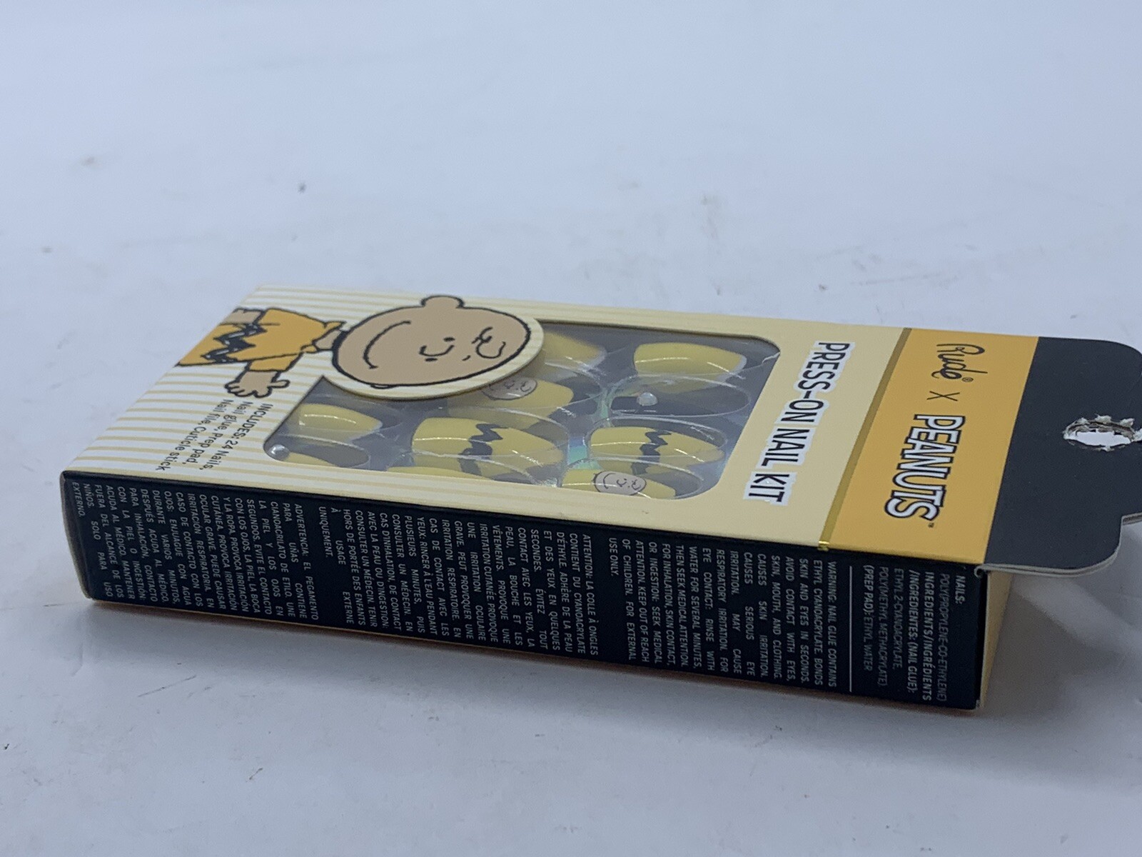 BRAND NEW – Peanuts Charlie Brown Press-On Nail Kit by Rude Cosmetics