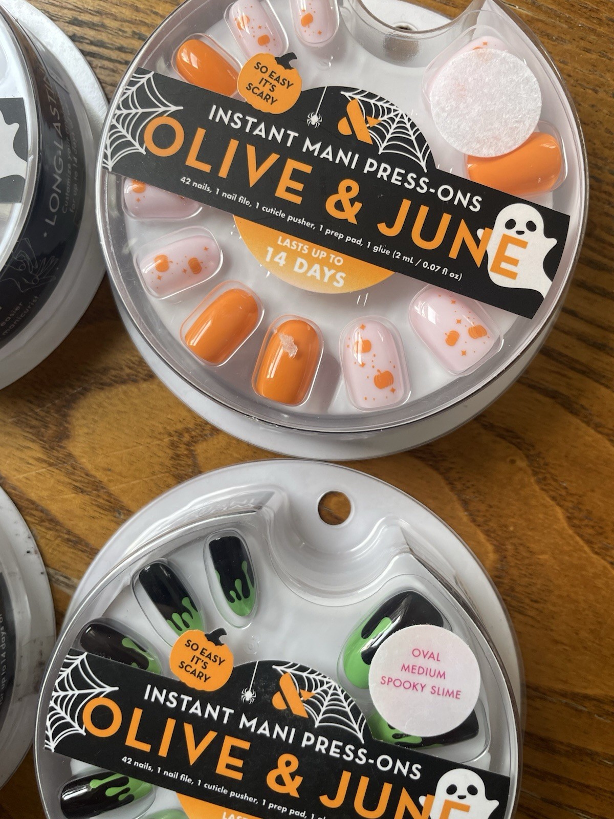 4 Sets of Olive & June Press On Mani Nails Assorted Design Halloween Spooky NEW