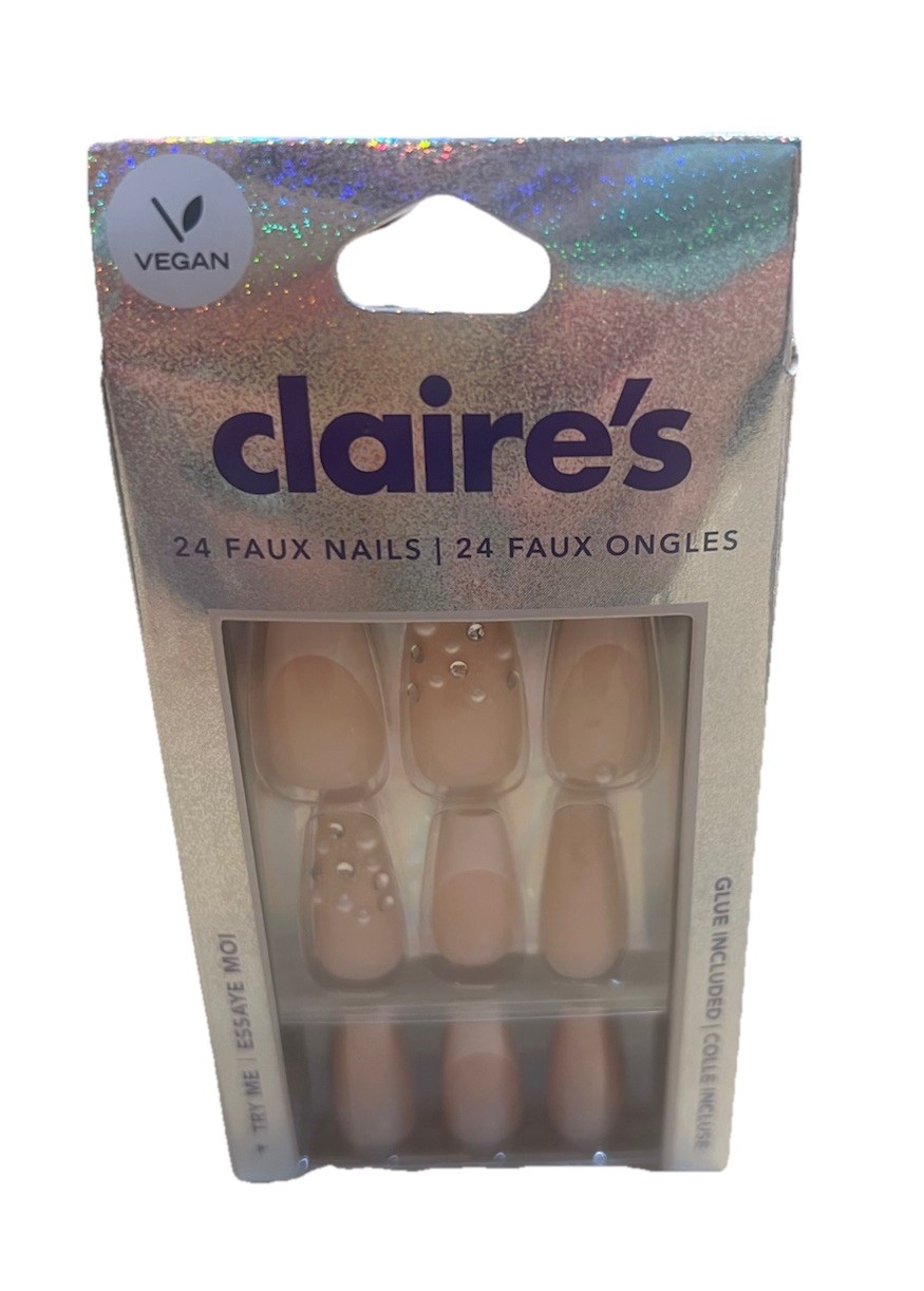 Claire’s 24 Faux Glue On Nails ,French Tip 💋💄💓💋💄