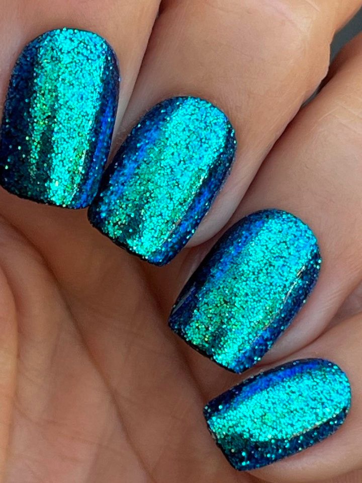 Red Aspen Press On Nails-Petrified Phoebe -ACRYLIC -Short -Squoval-Blue-Glitter