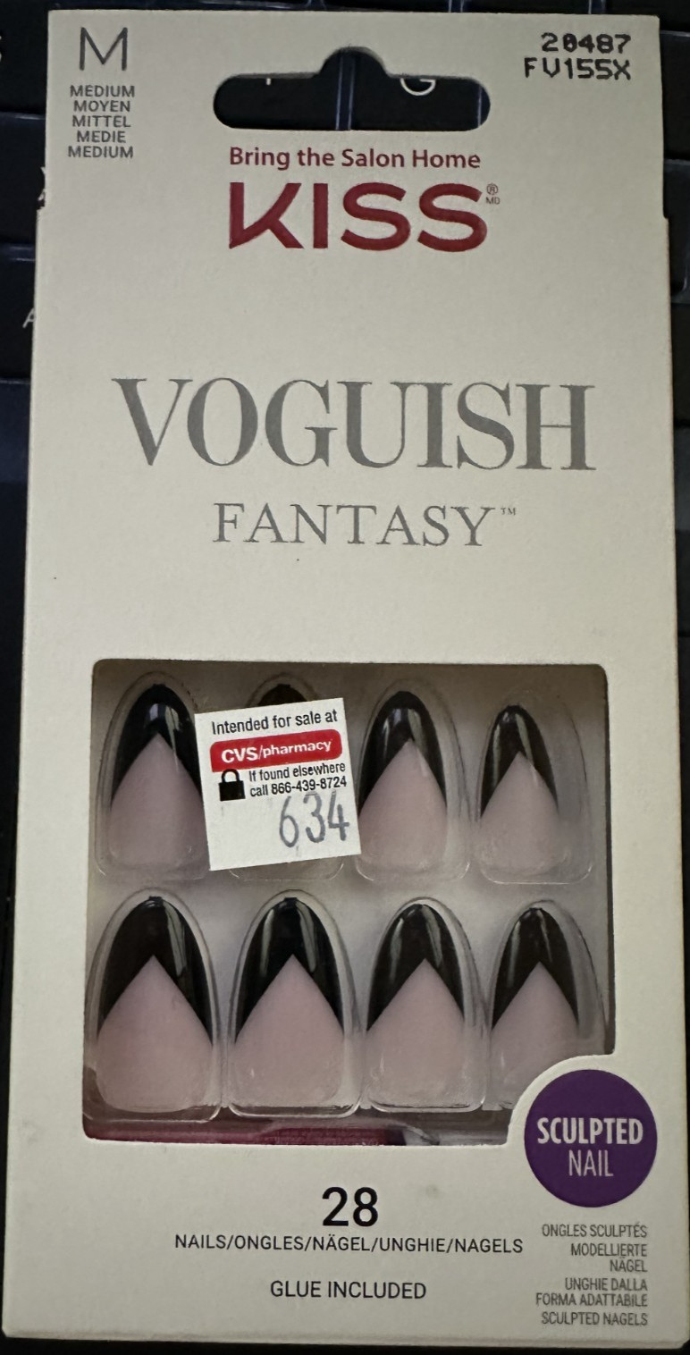 Kiss premium Nails Black French tip chevron limited edition Almond