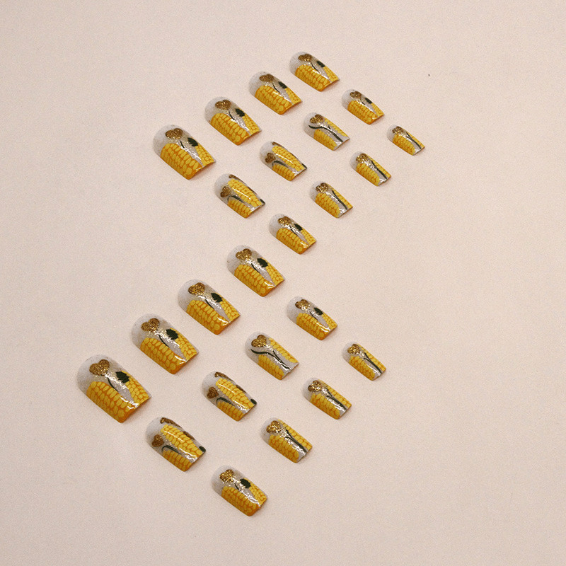 48P Short Oval Press on Nails, 3D Corn Hand‑Painted Heart Fall Trendy Fake Nails