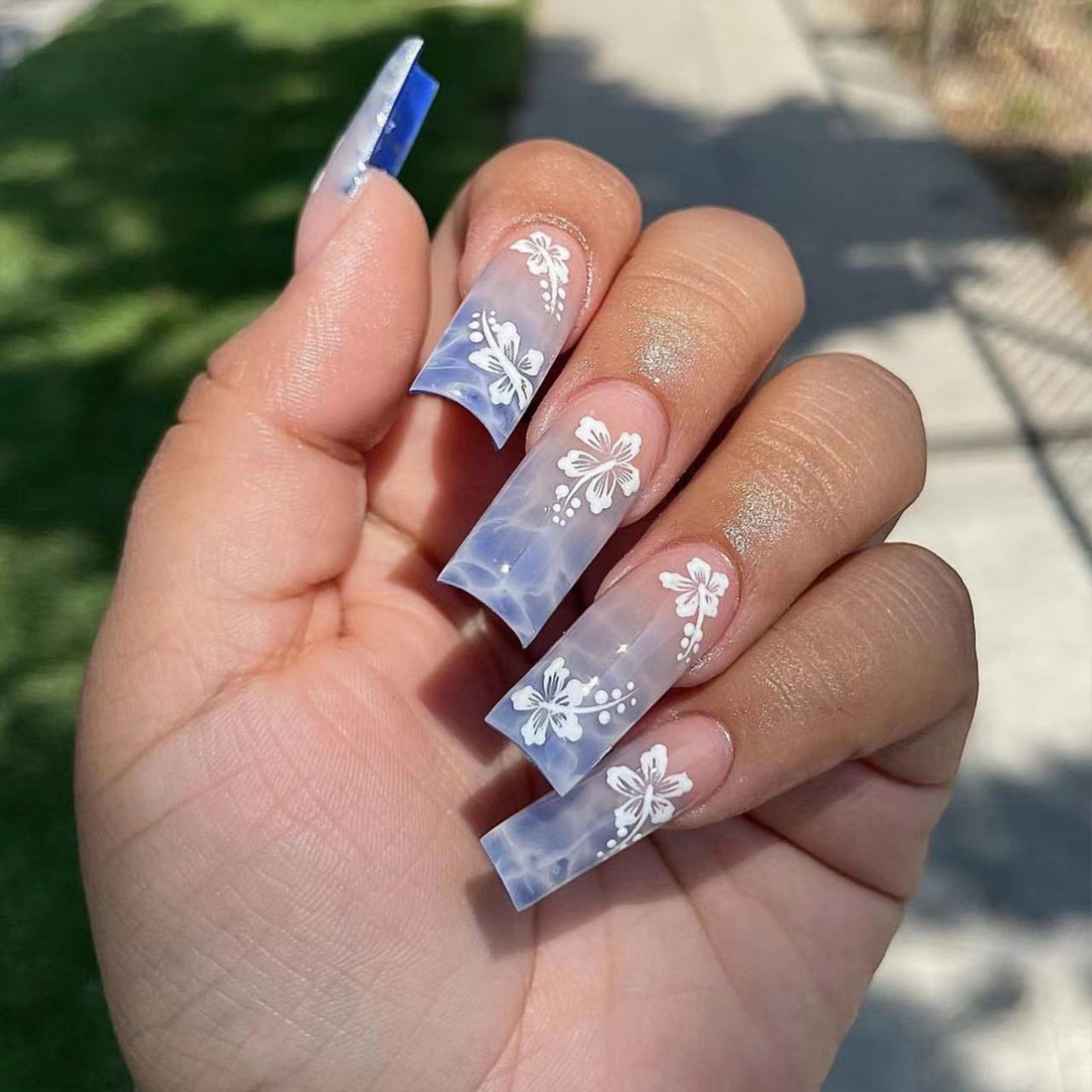 Press On Nails Blue Ombre Waves White Flower Removable Rectangle 10 Pcs