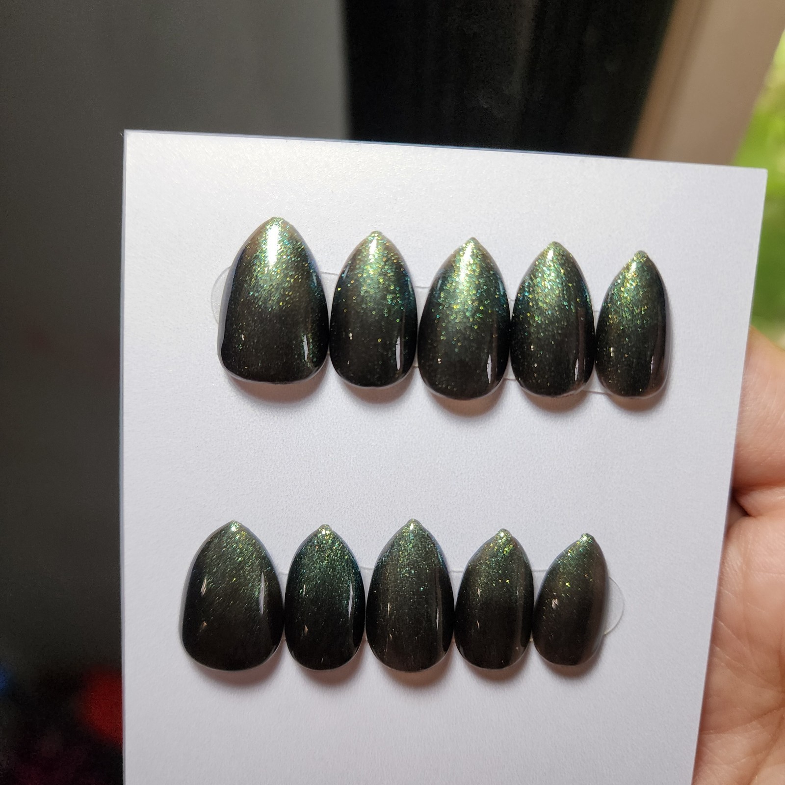Handmade Reusable Short Stiletto Goth Green And Black Ombre Press On Nails