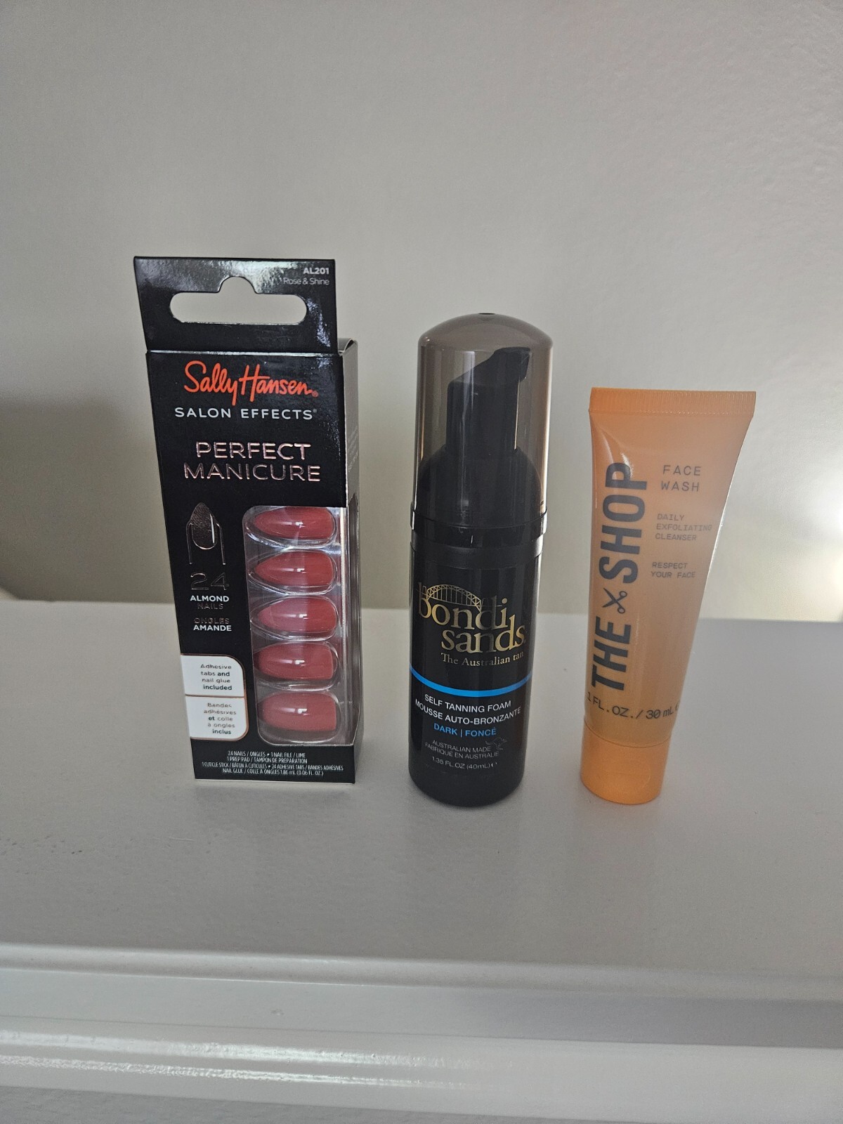 Sally Hansen Nails Rose AL201 – Bondi Tanning Foam Dark – THE SHOP Face Wash Lot