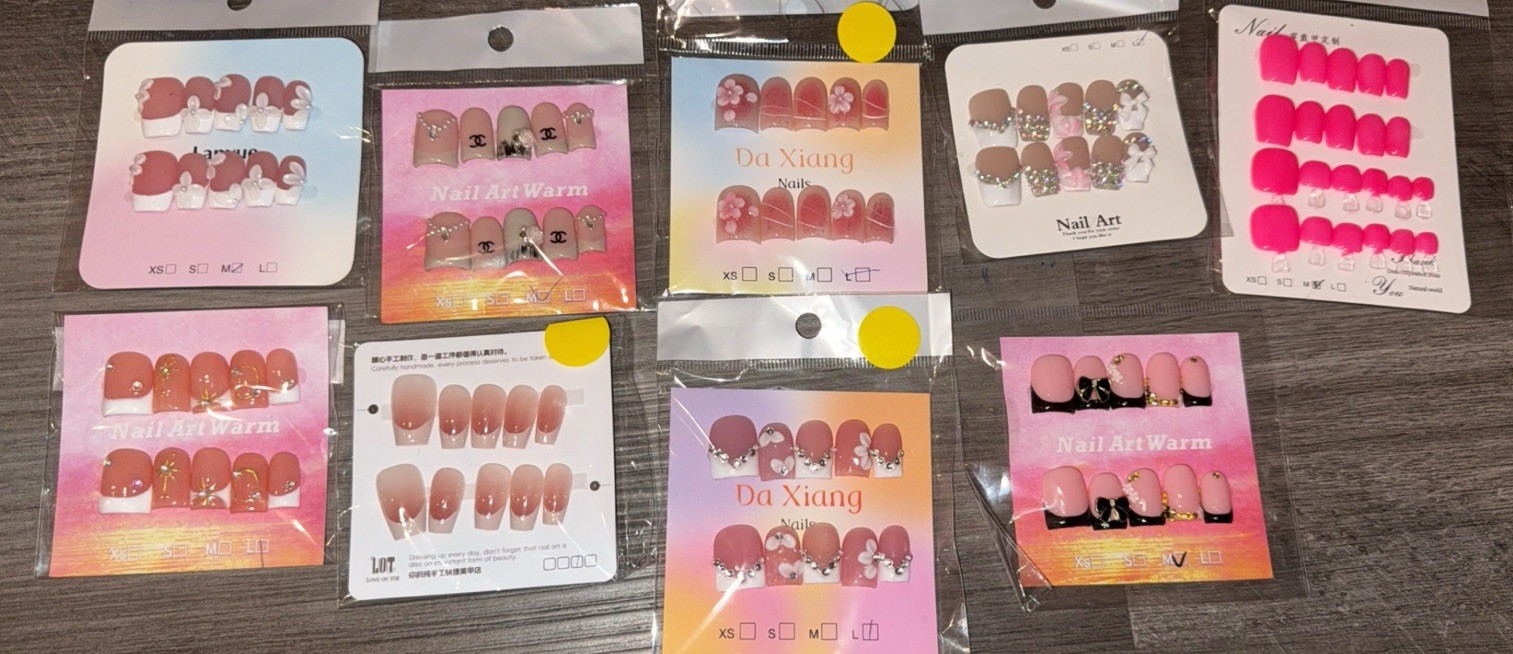 Mixed Lot of 19 Press-On Nails Sets Multicolor