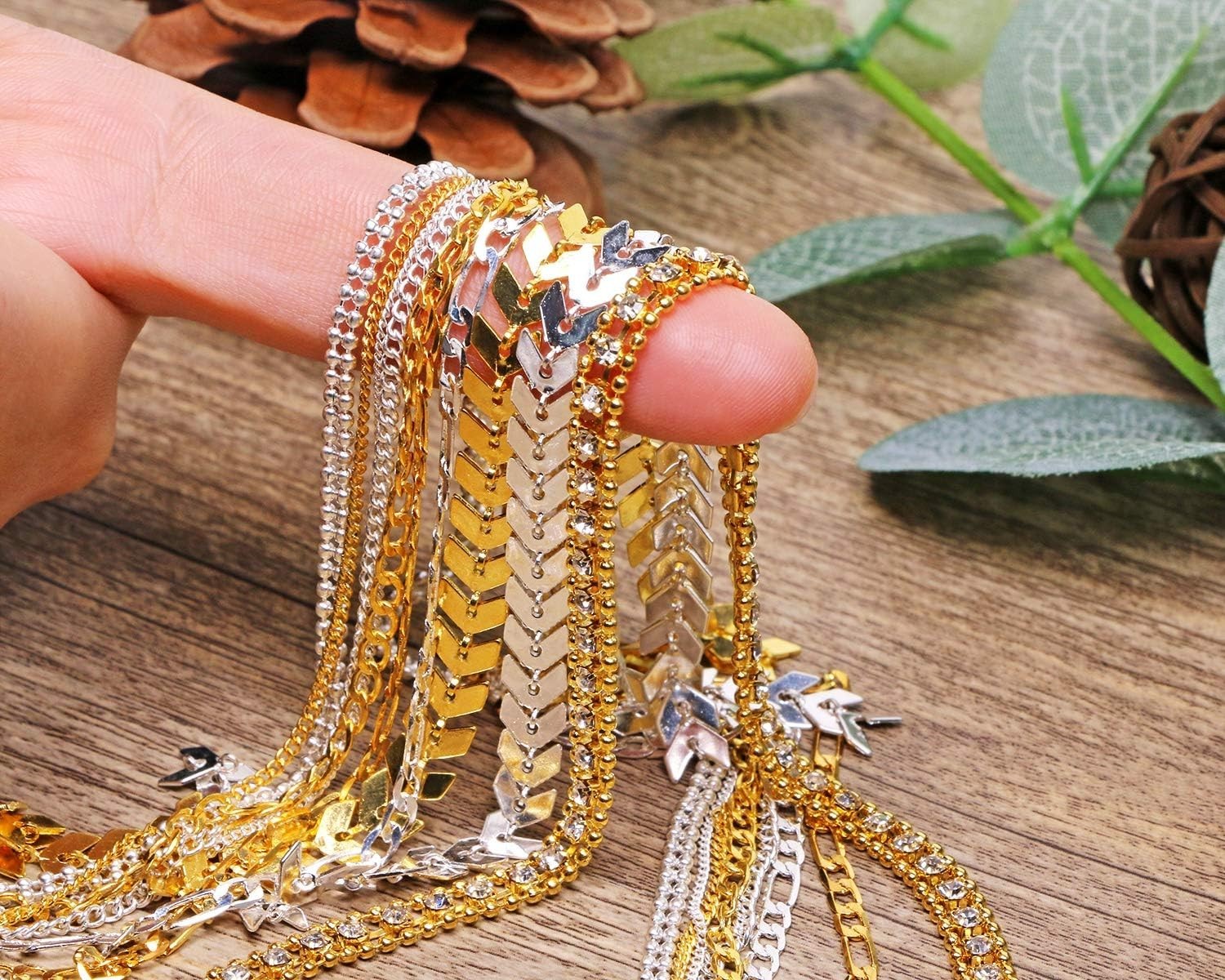 Elegant 3D Nail Chains with Beads and Rhinestones – Perfect for DIY Enthusiasts