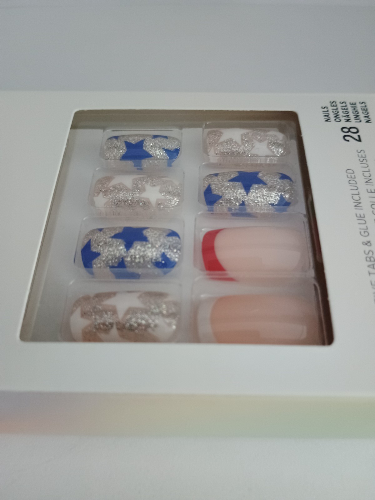 Kiss Voguish Nails Patriotic Blue White Silver Red Stars Glue-on False Nails (1)