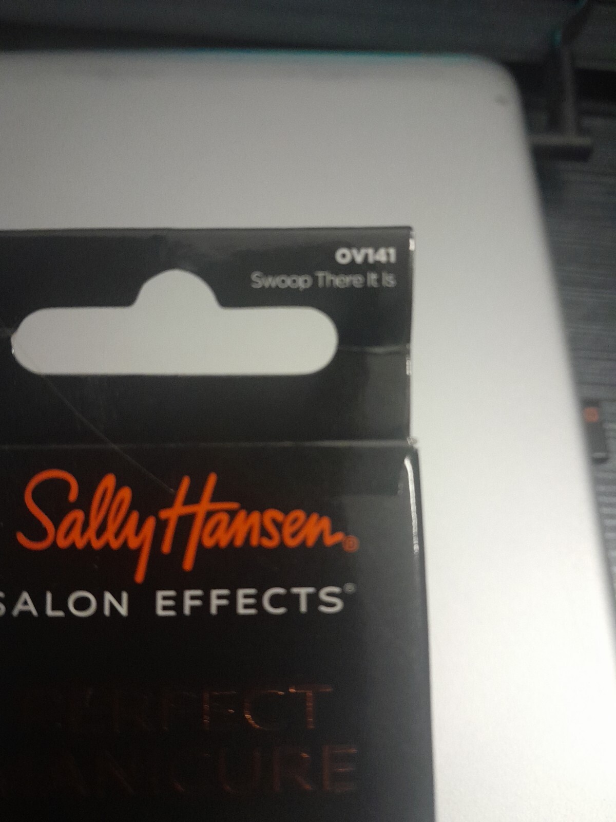 Sally Hansen Salon Effects Perfect Manicure Oval Nails- Swoop There It Is