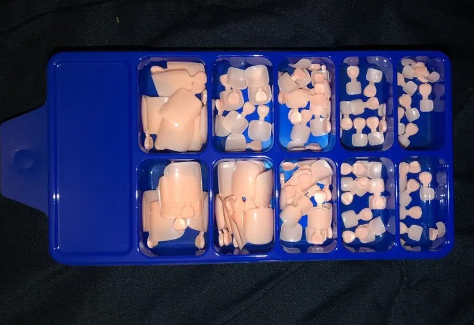 100Pcs Fake Toenail Tips Set Nail Art Toe 11 Sizes in Box Nude-Pink Press On A4