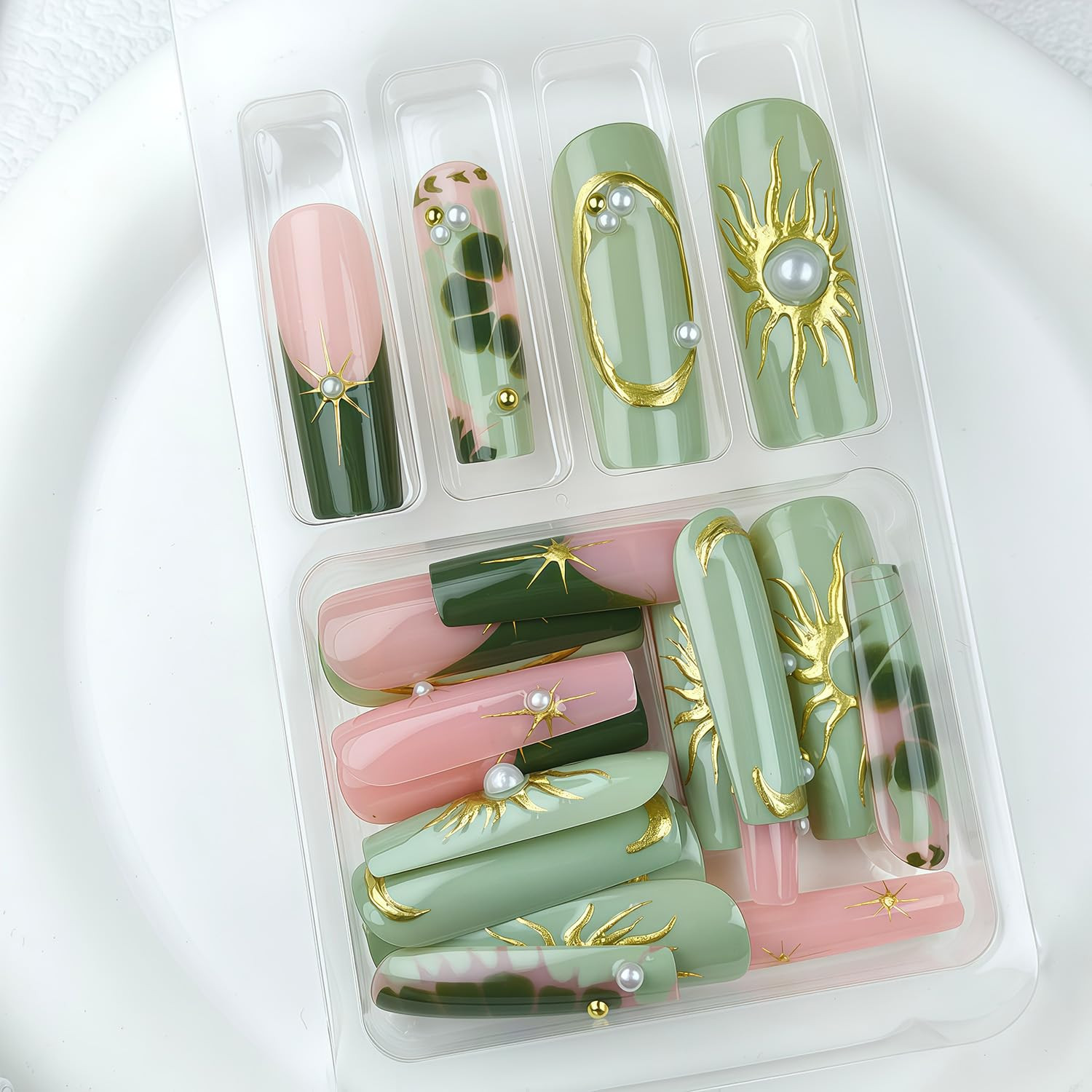 24Pcs Green Press on Nails Long Square Fake Nails with Gold Sun Starburst Lines