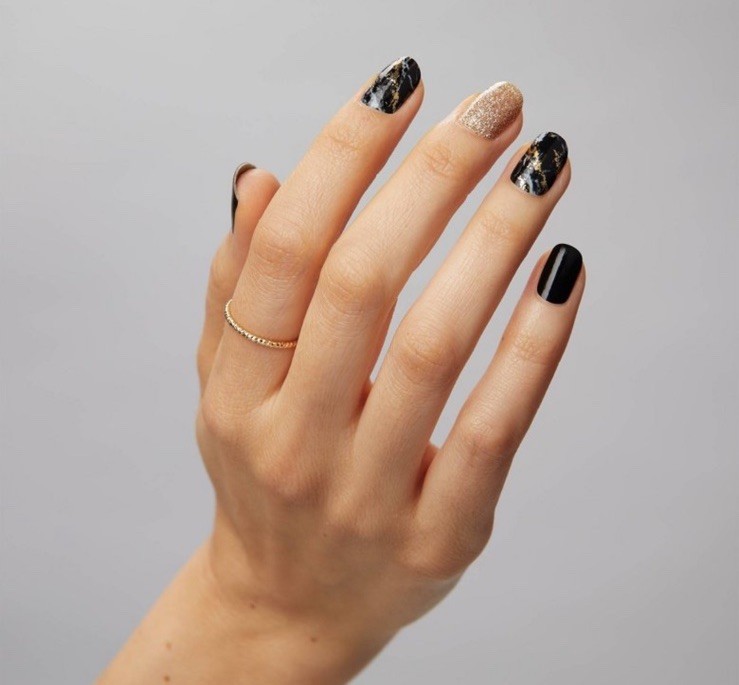 Set Of 2 Dashing Diva Gloss Ultra Shine Gel Nail Strips In Black Obsidian 64 CT