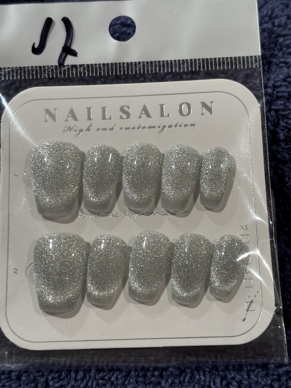 Press On Nails. Medium Length 19 Coffin Shaped Nails, 1 Oval. 20 Qty Size Large.