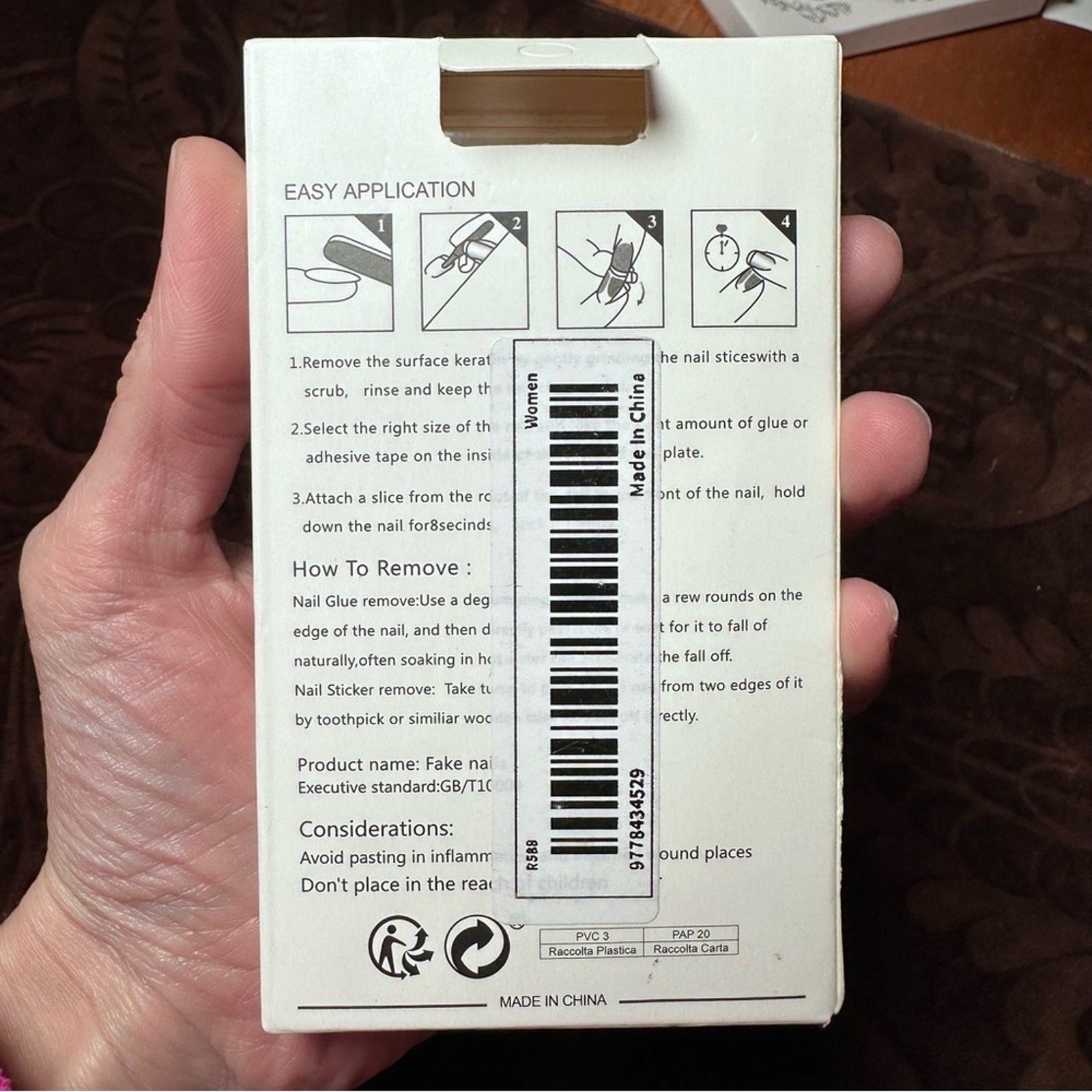 Floral press on nails new in box