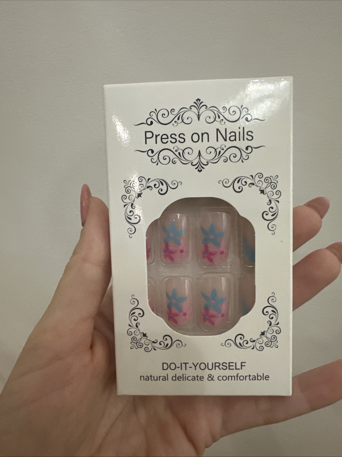 Press On Nails Pink Blue Floral Flower Design Short Square Fake Nail Set DIY
