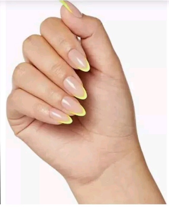 2 Kiss Salon Acrylic Nude/Light Green French Nails, Medium Coffin # 91372