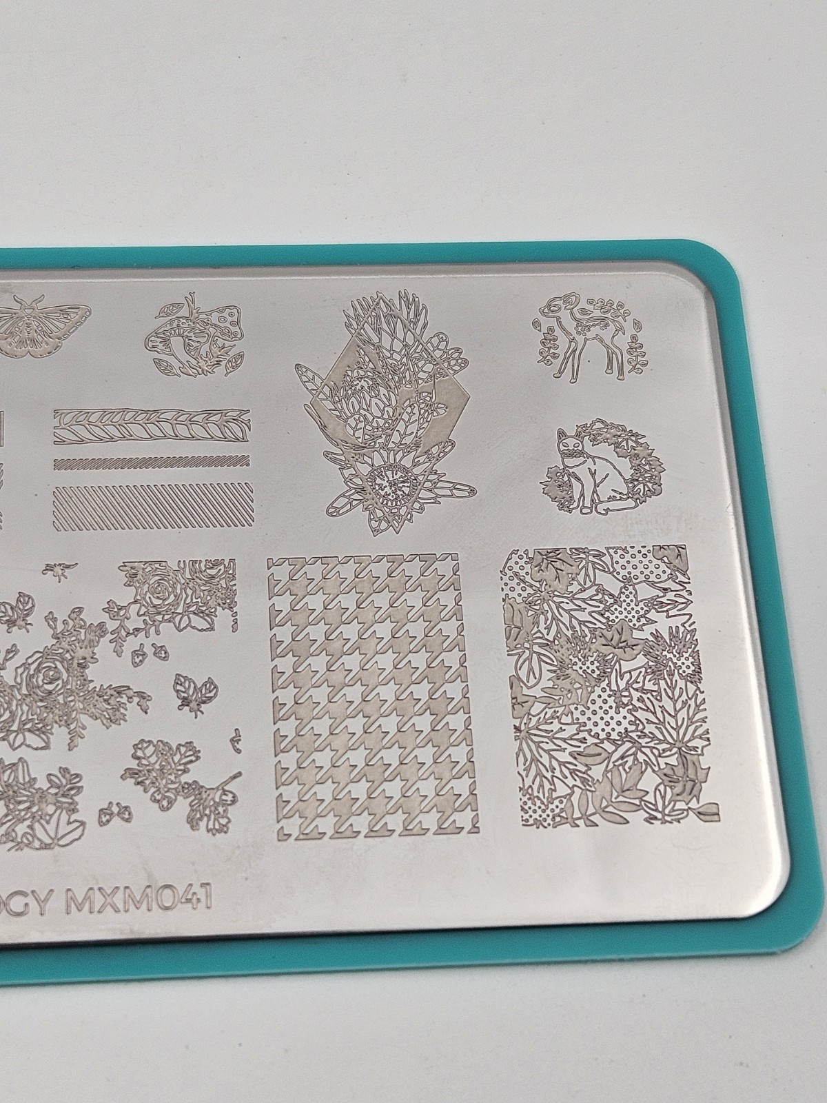 Maniology MXM041 Roses Cats Butterfly Rabbit Deer Party Nail Stamping Plates