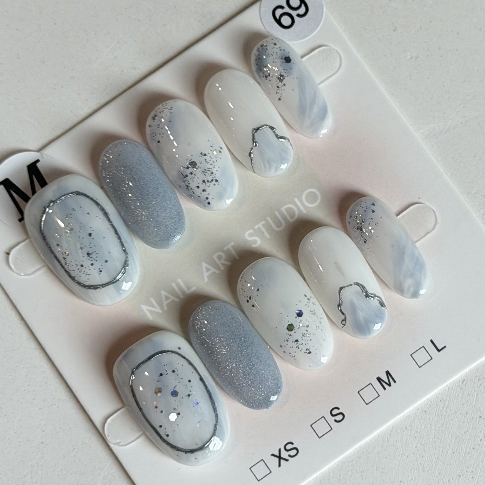 Handmade Blue Ombre Press-On Nails Short Oval Reusable Fake Nail Size M