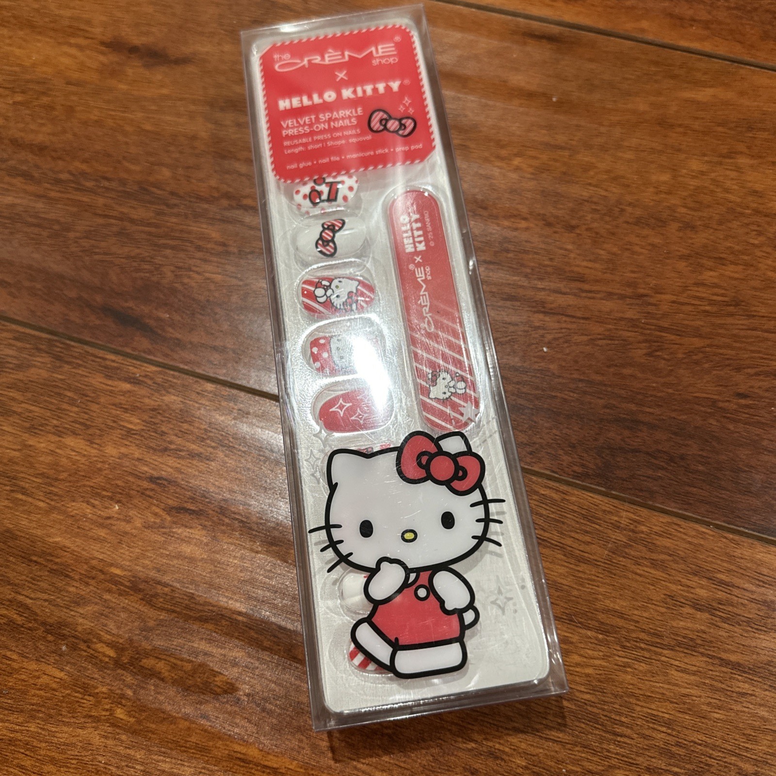 The Crème Shop x Hello Kitty Velvet Sparkle Press-On Nails – New, set of 24