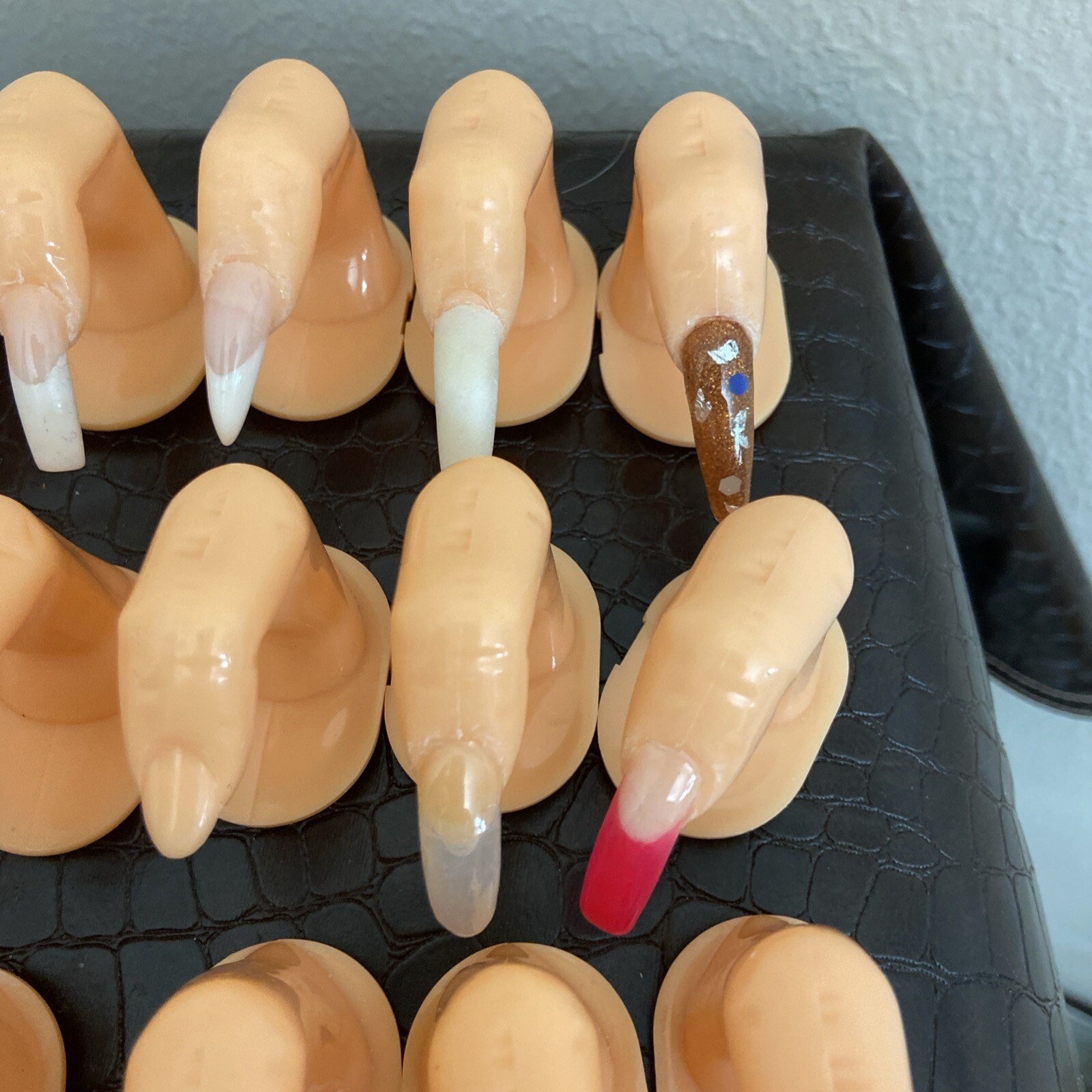 Give Set Of 36 NAIL ART DISPLACE, NAIL ARTS DECORATION STAND, or PRACTICE,