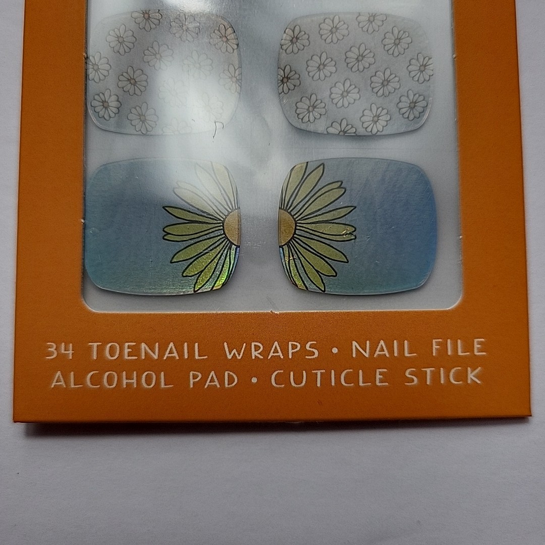 Studio Oh! Nail Wrap Kit 34 Toe Nail Wraps Nail File Alcohol Pad Cuticle Stick