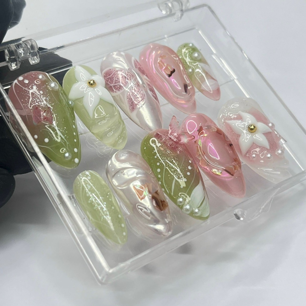 Butterfly Floral Handmade Press on Nails Pearl Gradient Pastel Gloss Fake Nails