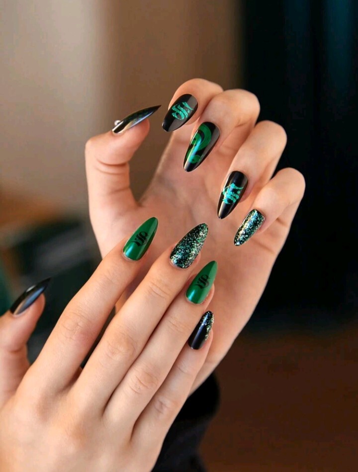 HARRY POTTER House Of Slytherin False Nail Set
