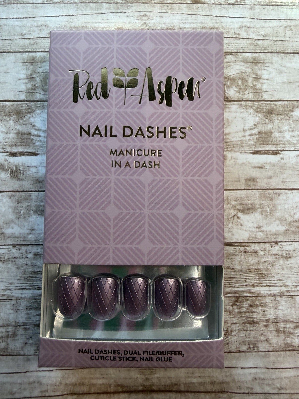 Red Aspen- Dazzling Deanna- Press-0n Manicure – NEW/SHORT/SQUARE