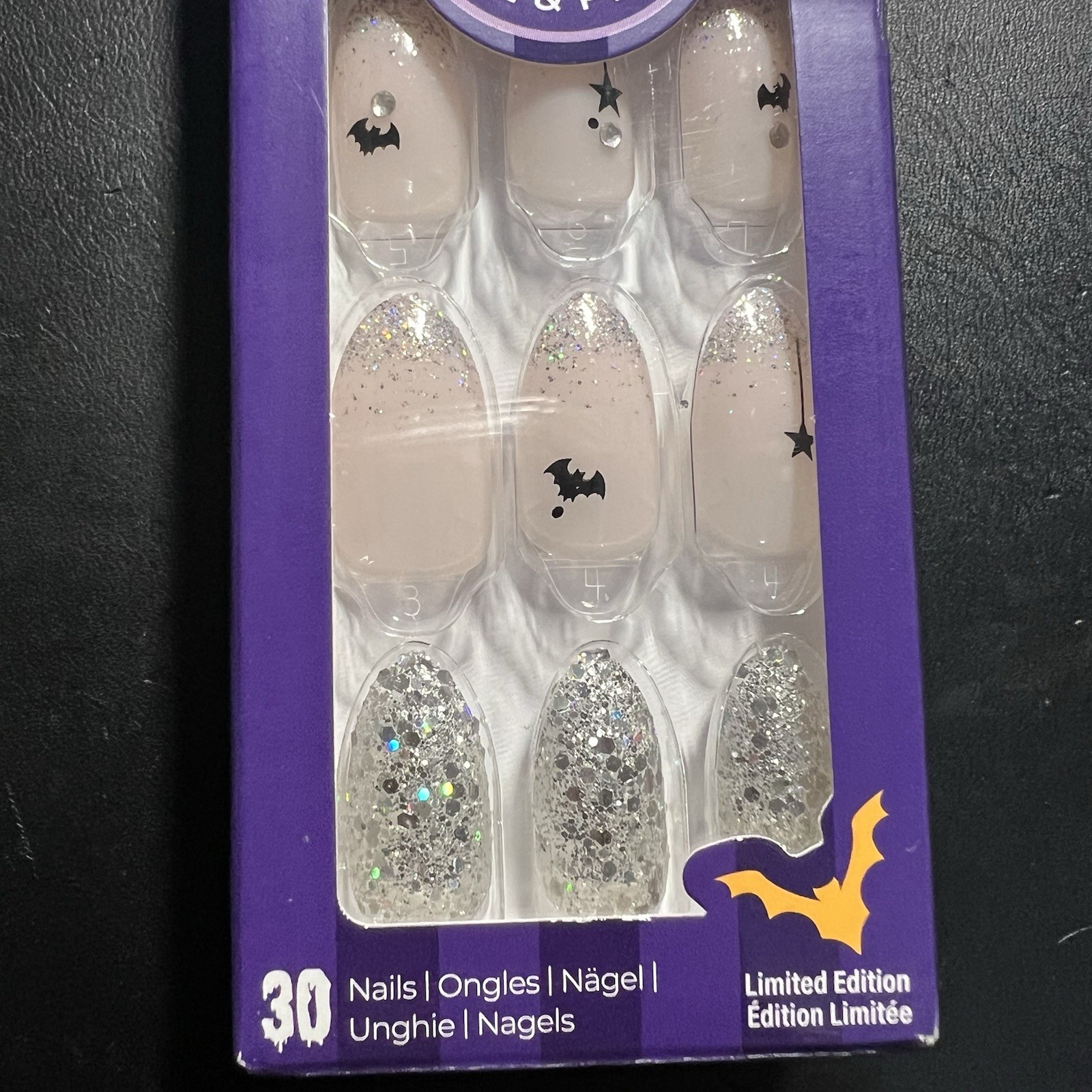 Kiss imPRESS Nails Caution Ahead Short Glow in the Dark PressOn Halloween Medium