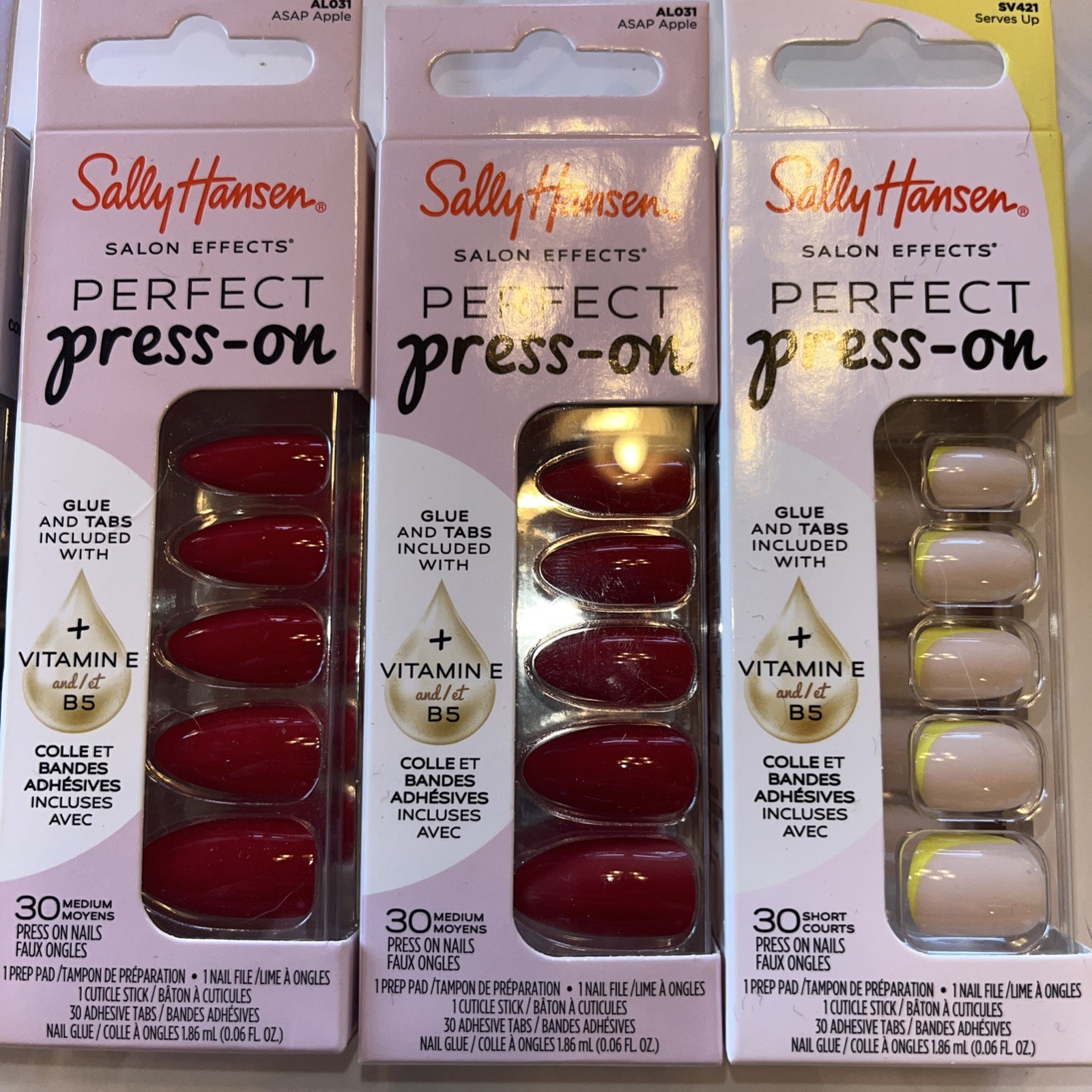 Lot Of (4) Sally Hansen Perfect Press-On Nails Red, Black, White E5