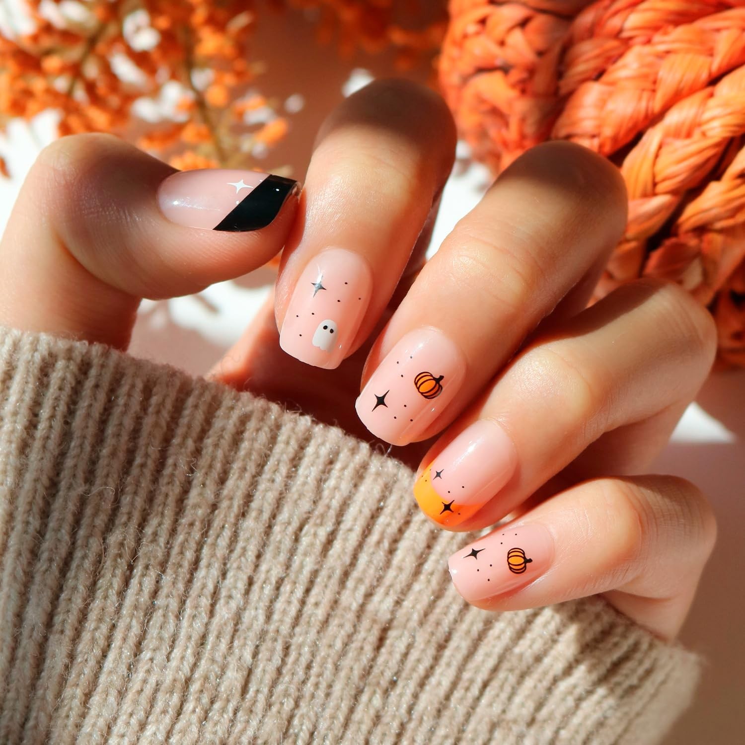 Glamnetic Press On Nails – Short Squoval, Glossy Fake 3A – Tiny Pumpkin