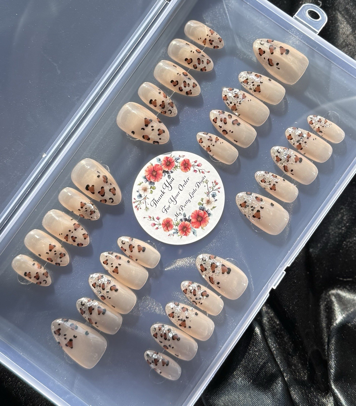 Handmade Press On Nails, Leopard Design~Includes Free Gifts❣️