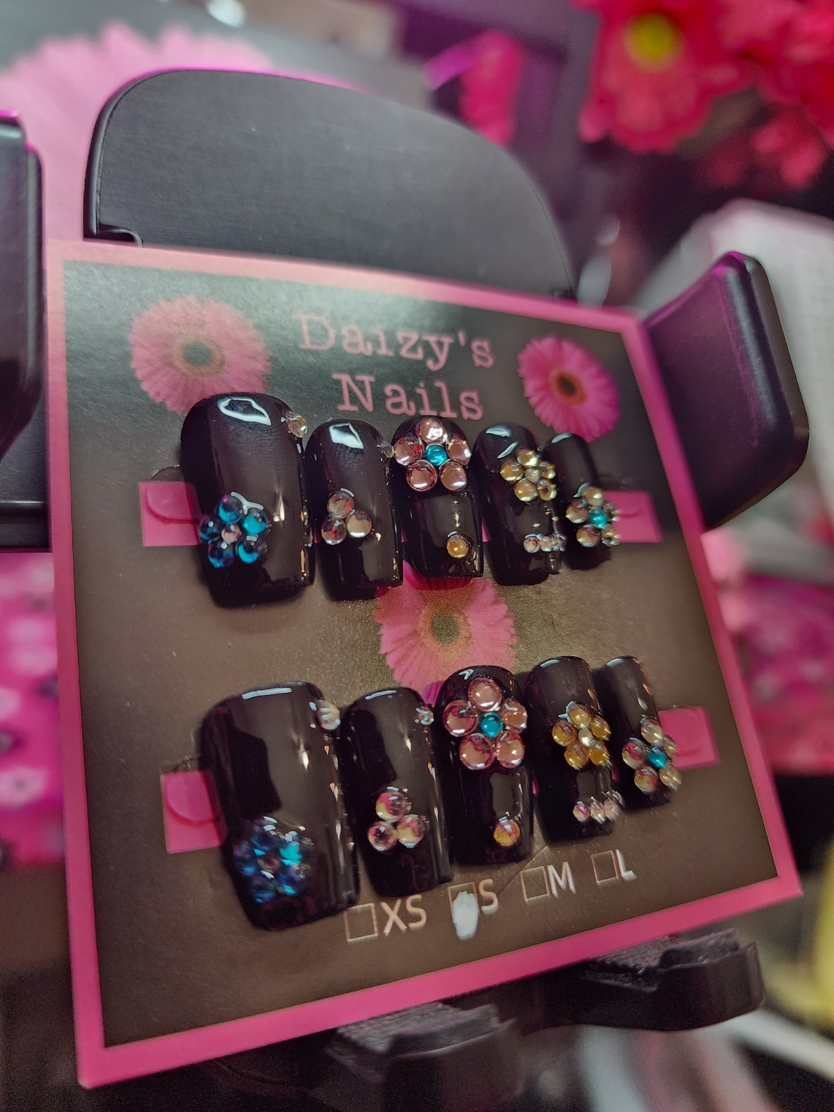 Small Size Black Flower Gems Press-on Nail Set Handmade Squoval 2.0 Cm Length
