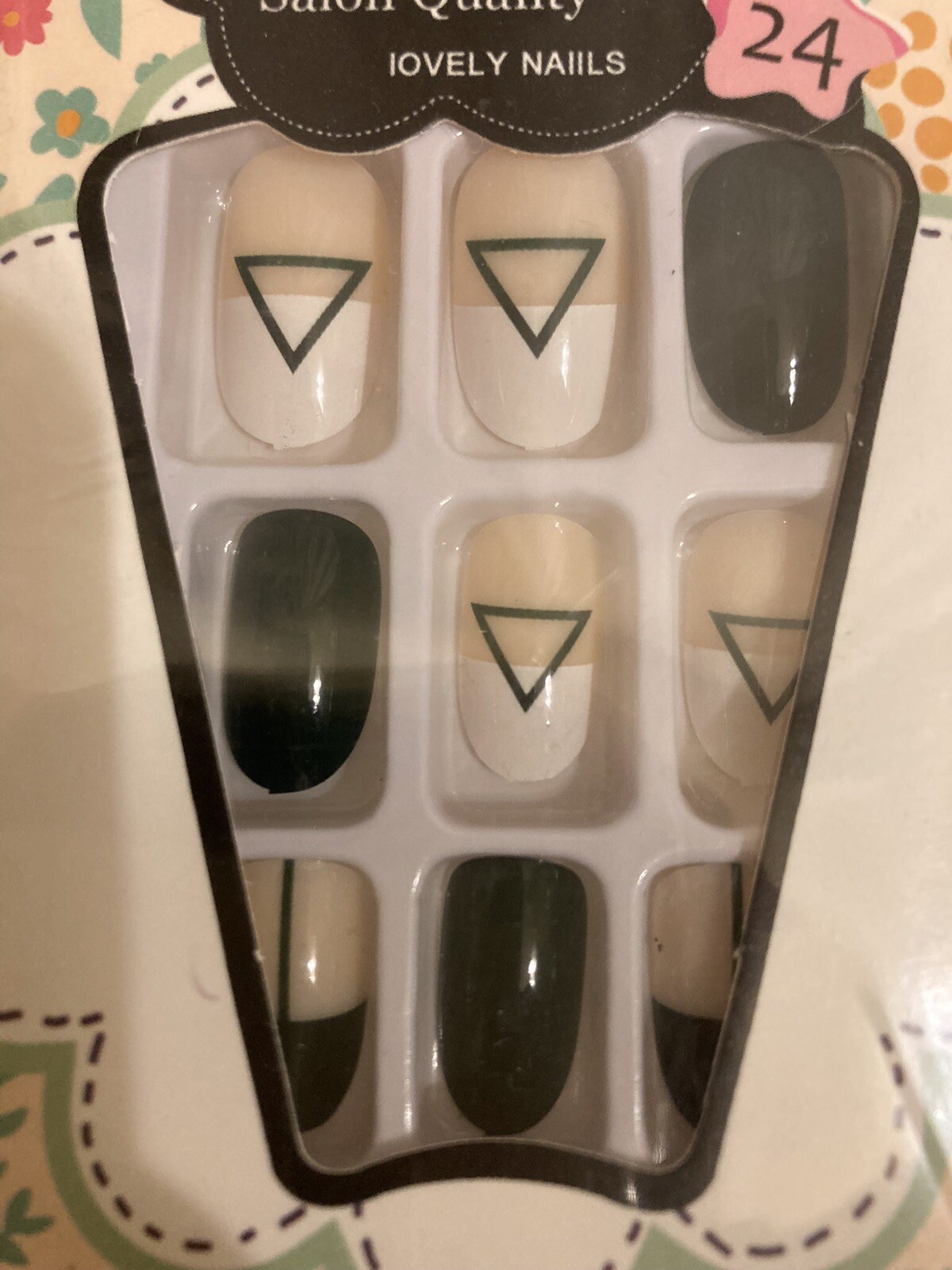 YTJ Irag Salon Quality False Nails- 24 PCS White/Nude/Dark Green & Design. New!