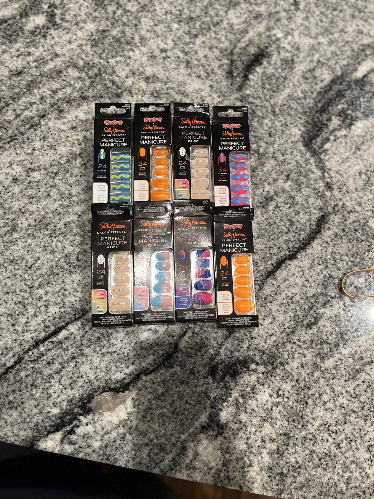 Sally Hansen Perfect Manicure Pride 24 Oval Nails Press on Set of 8