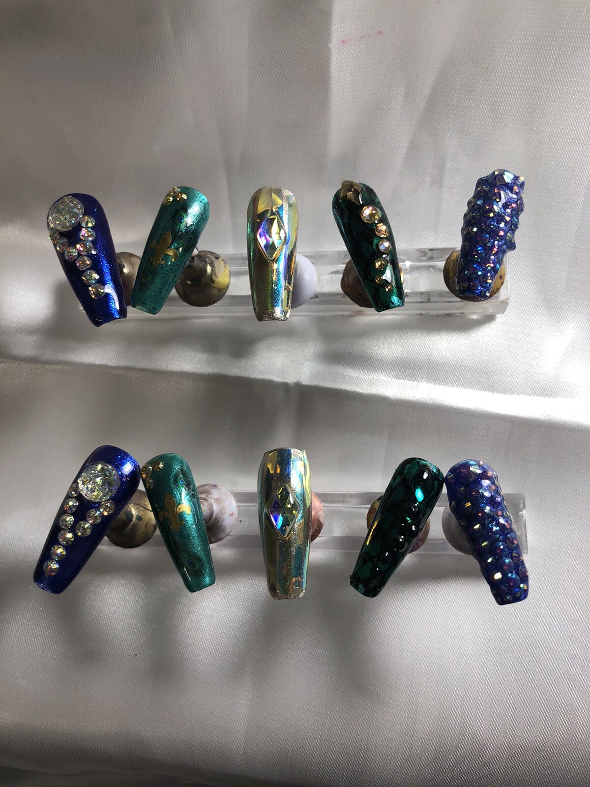 Z NAILZ! Gorgeous Set Of Handmade, Custom, MARDI GRAS Themed Press On Nails