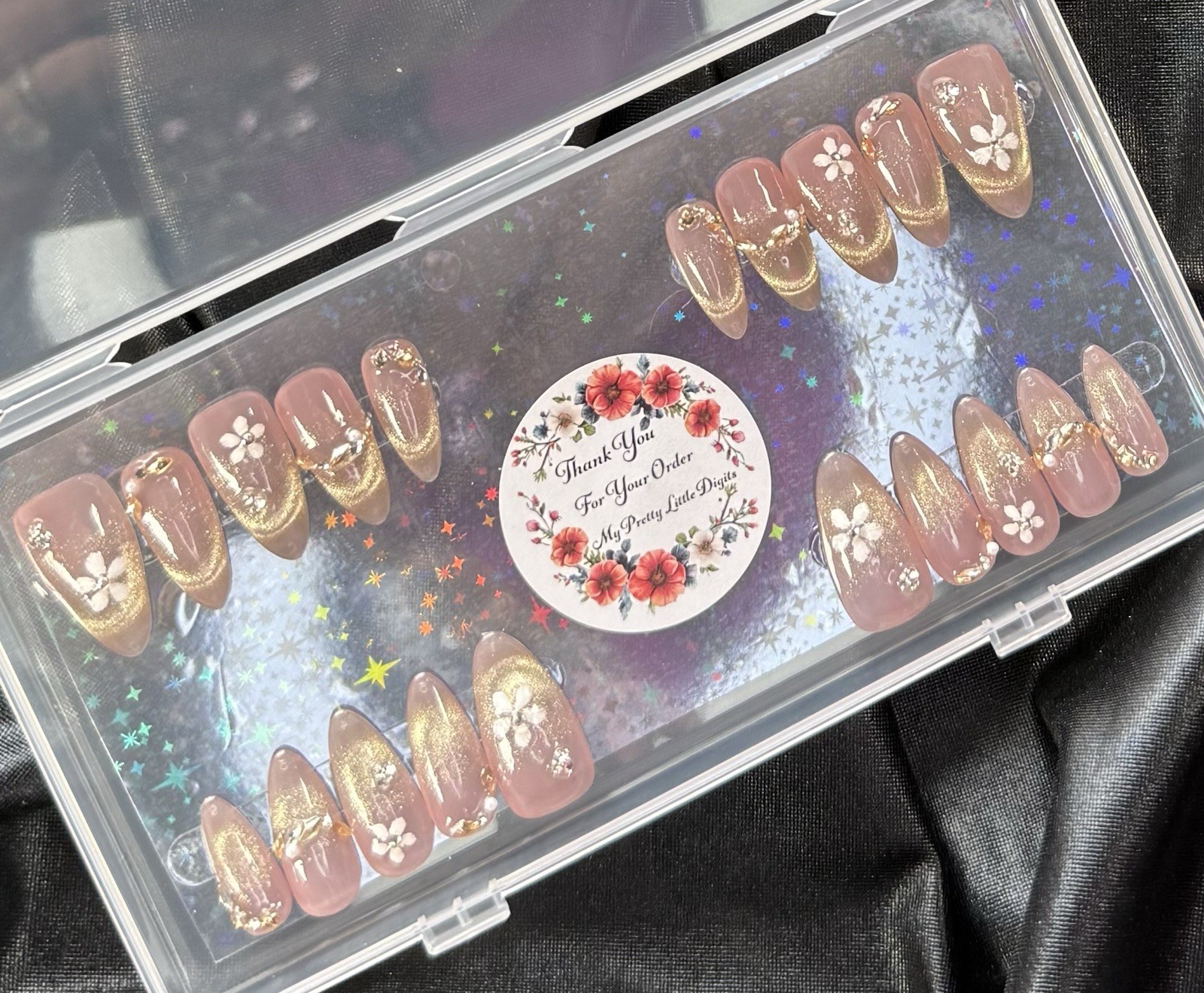 Handmade Press on nails, Magnetic Gold W/Flowers & Gems~Includes Free Gifts💝