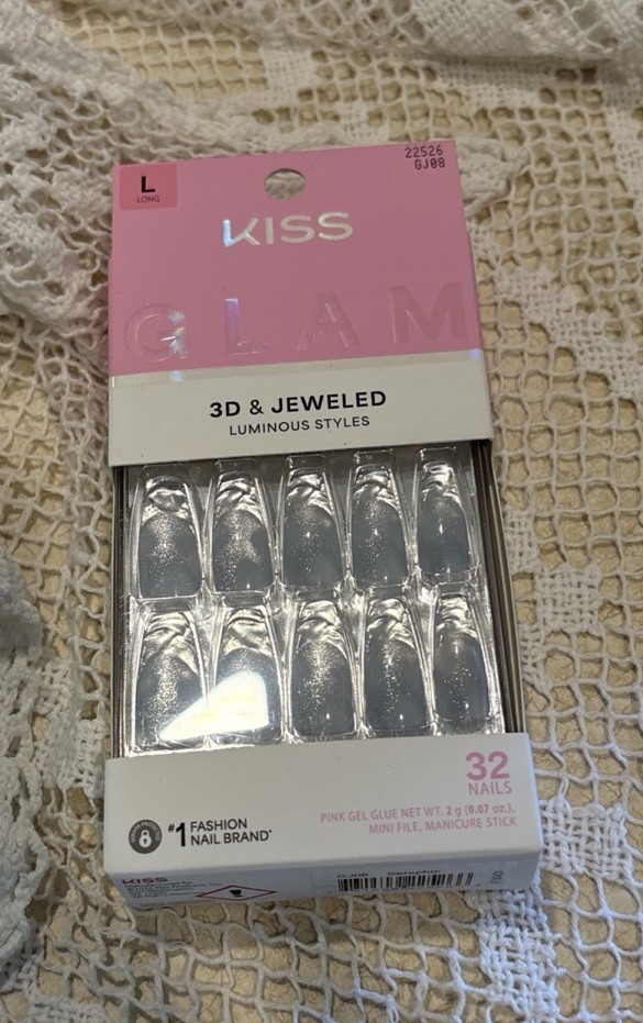 KISS 32 GLUE ON NAILS GLAM EMBELISHED 3D Jeweled
